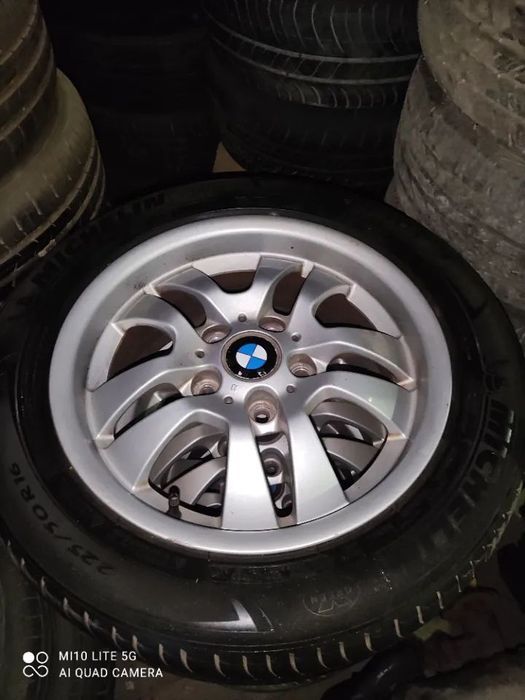Jantes BMW - 225/50R16 ( original )