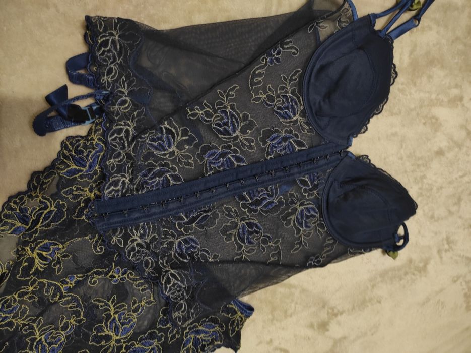 Комплект нижньої білизни L розмір  італійська якість