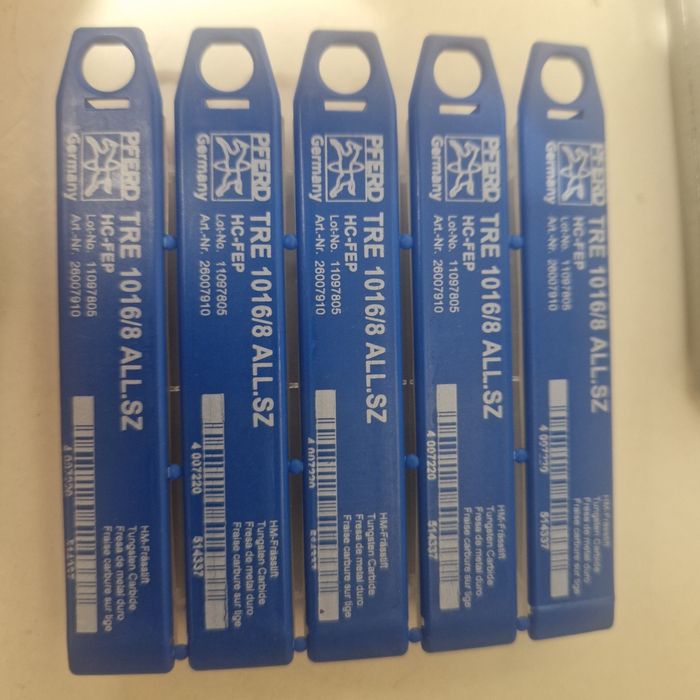 WYPRZEDAZ Frezy/pilniki obrotowe fi 8 firmy Pferd