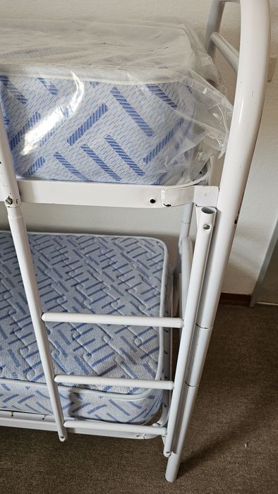 Beliche com Colchões (Excelente Estado)