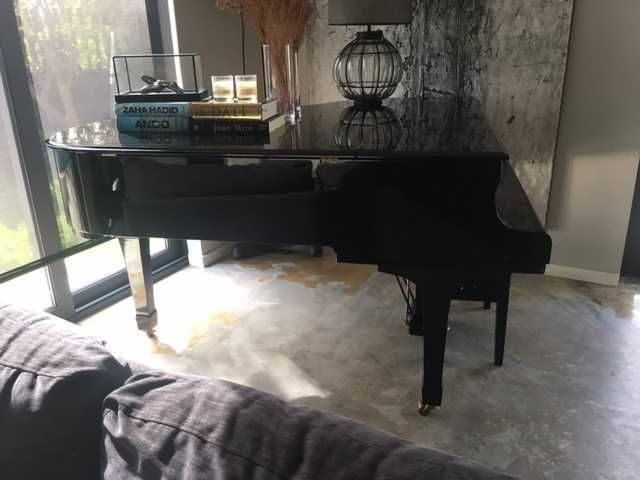 Piano cauda YAMAHA C3