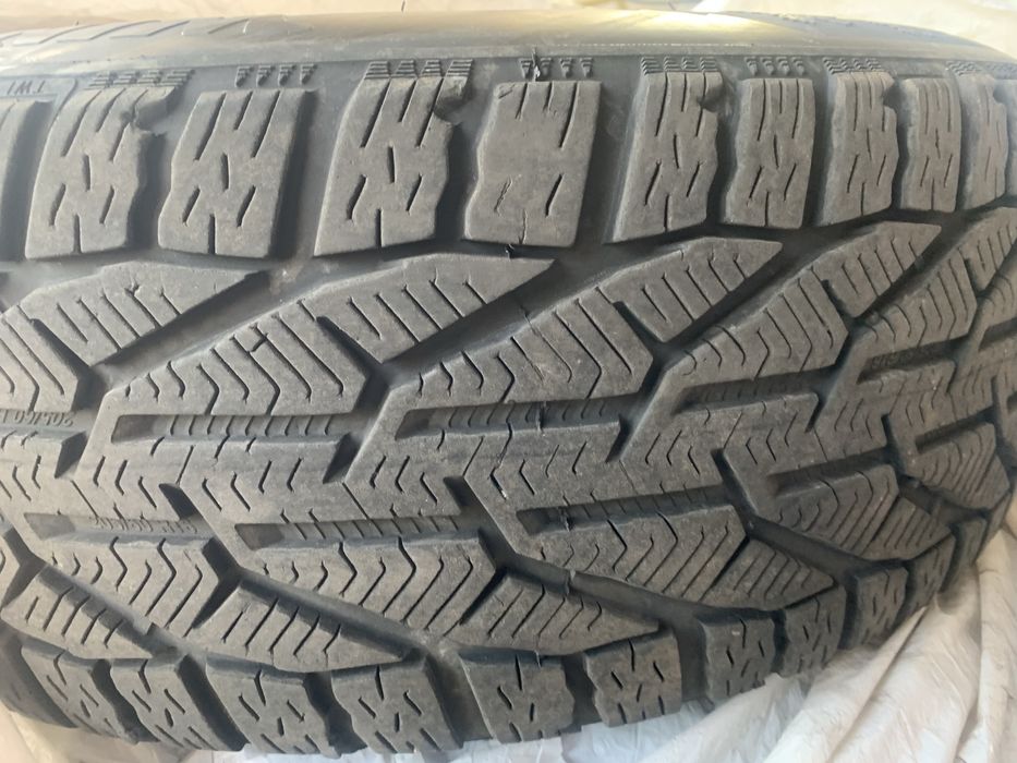 Зимова гума на дисках, стояла на Шкоді А7