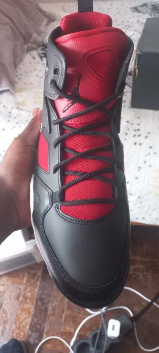 Ténis Jordan 23.