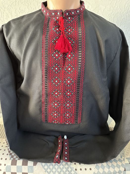 Чоловічі вишиванки. Ручна робота