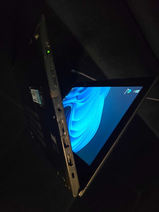 Laptop ThinkPad Lenovo Yoga 260 2-in-1 | Windows 11 | i5-6200U 2.3GHz | 250 SSD | 8GB RAM