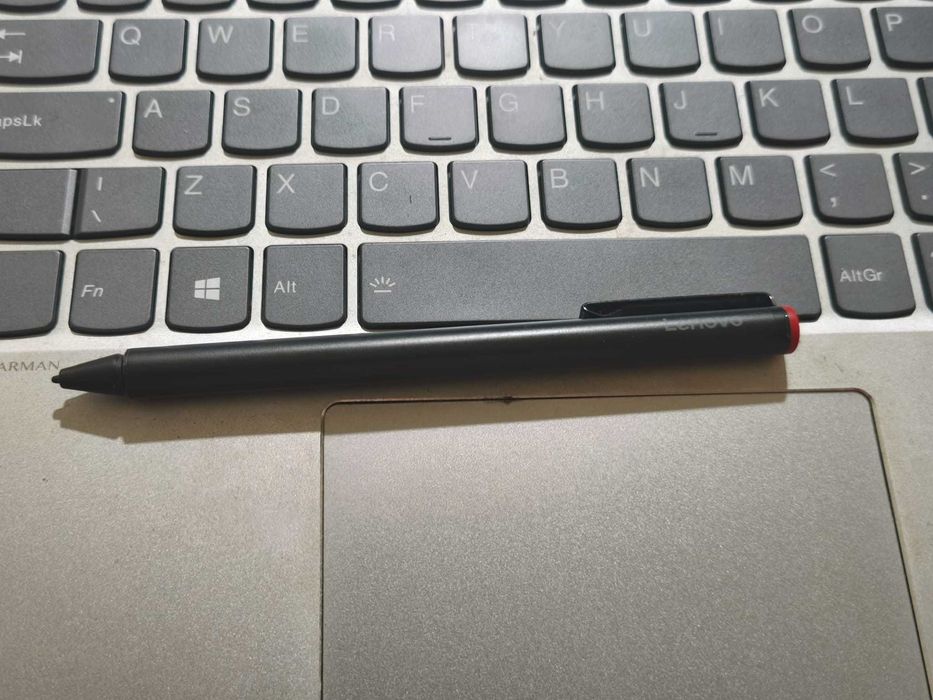 Lenovo Yoga 520 modelo 80ym