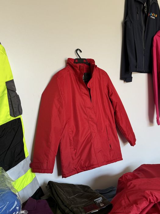 Куртка тепла в різних кольорах