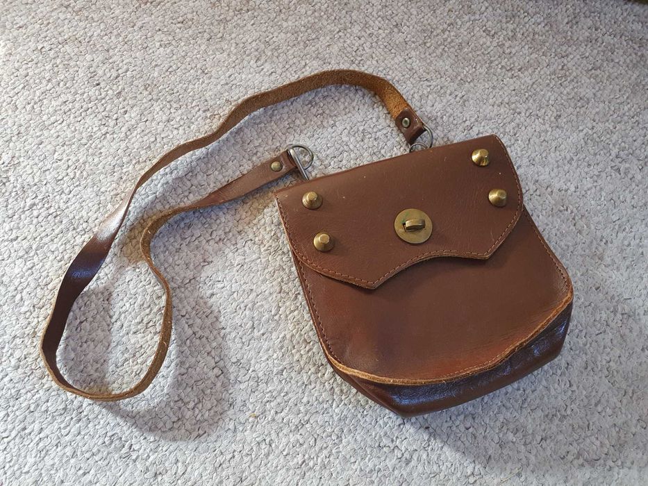 Mała retro torebka z grubej świńskiej skóry