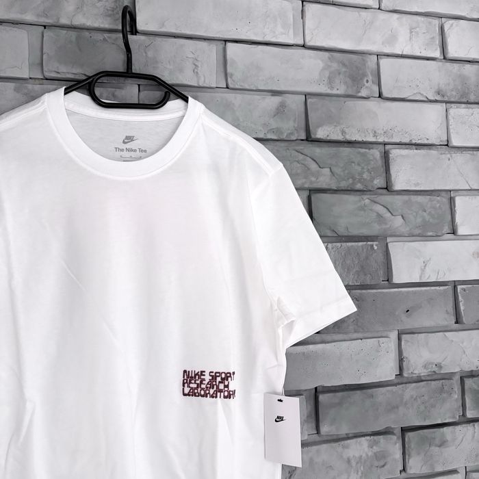 Koszulka t-shirt nike air max swoosh central logo tee biała white tech drill sb