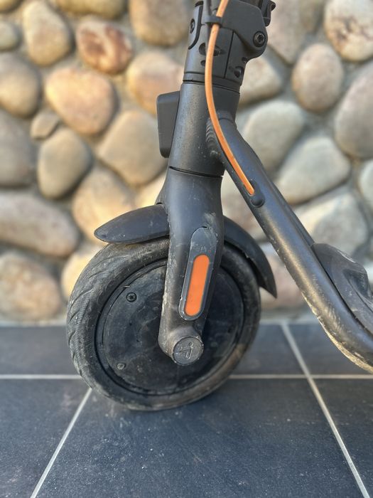 електросамокат Ninebot Kickscooter F30E