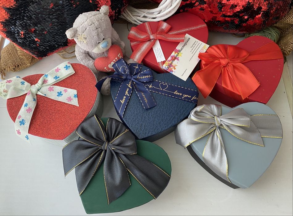 Бокс коробка подарункова коробка