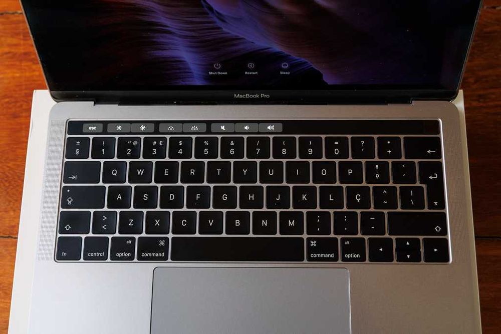 MacBook Pro 13,3” Touch Bar (2017 - A1706) - estado irrepreensivel