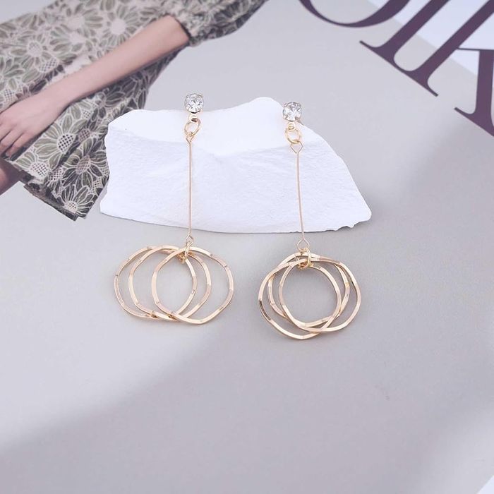 Сережки стильні гарні