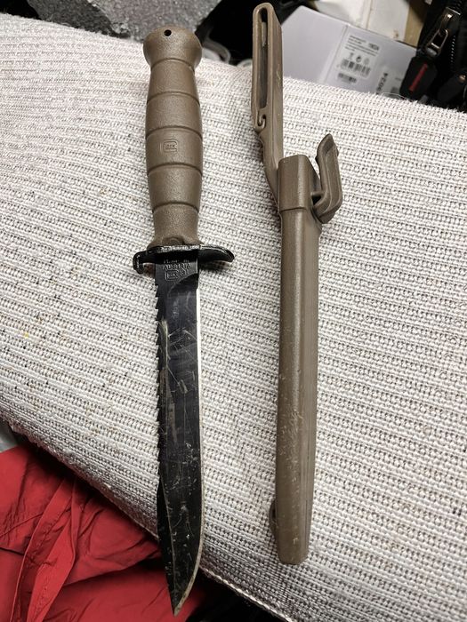 Nóż wojskowy, bagnet Glock FM81