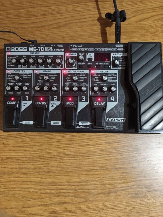 Multiefekt gitarowy Boss Me - 70