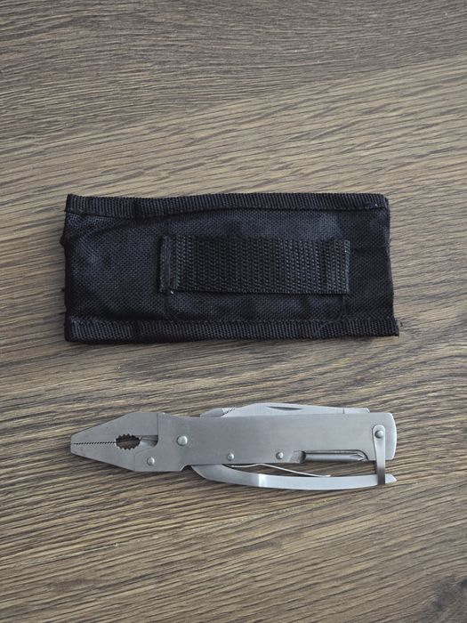 Multitool taktyczny narzędzie wielofunkcyjne  scyzoryk