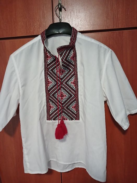 Вишиванка  з коротким рукавом