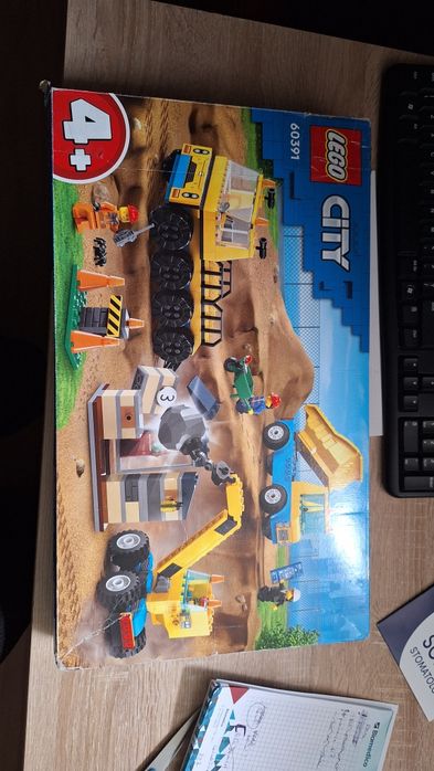 Klocki Lego city ciężarówki i dźwig budowlany