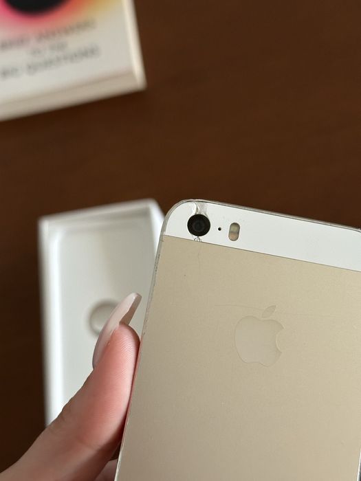 Iphone 5s dourado 16gb