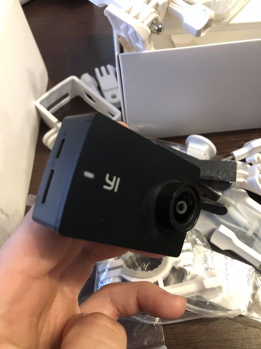 Kamerka sportowa Yi discovery (cross, enduro)