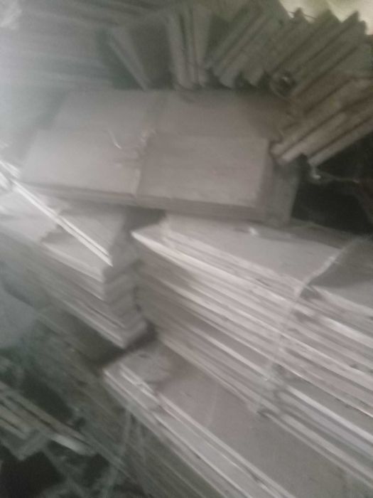 Дубовий паркет старий .Приблизно 100 років.