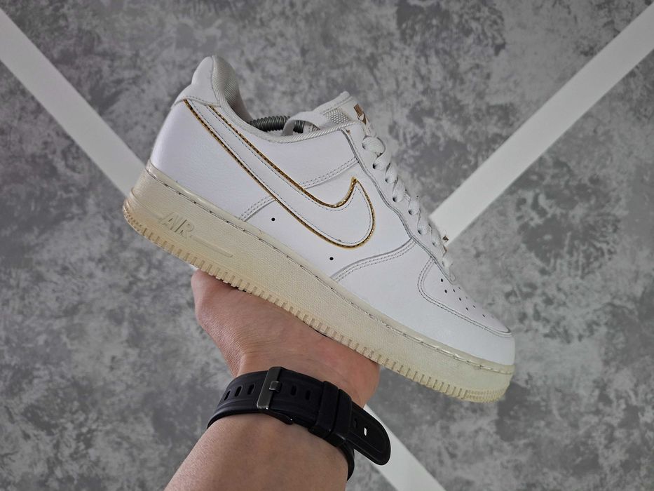 Кросівки Nike Air Force 1 Low White Metallic Gold