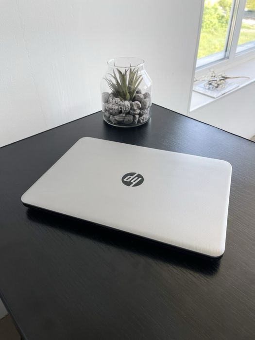 HP Laptop 14-AN012NR