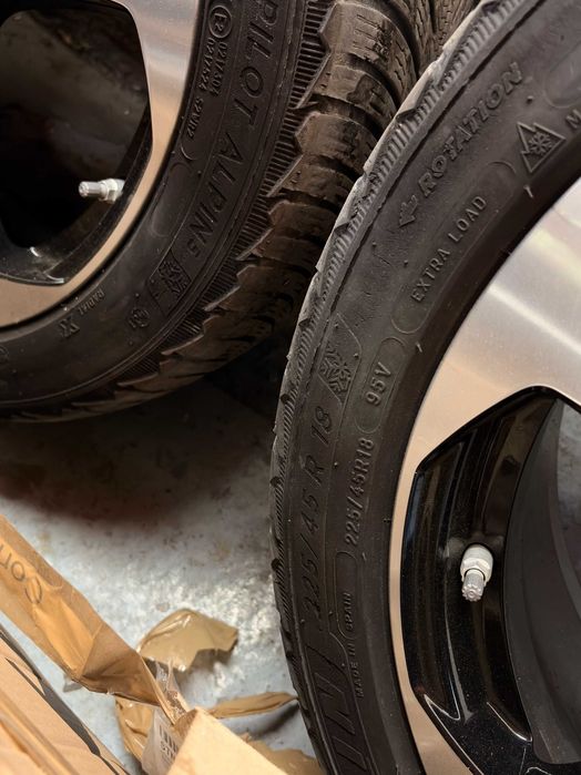 4 Jantes Mercedes com Pneus Goodyear e Michelin