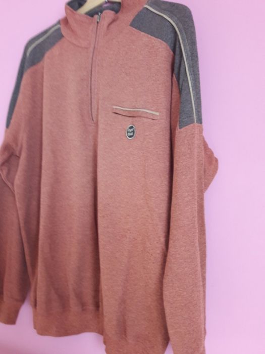 Sweter męski na zamek pod szyję