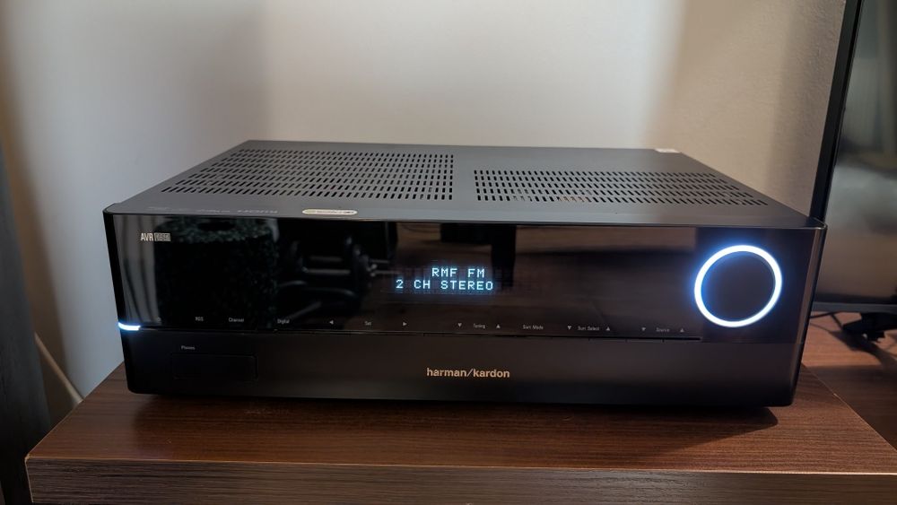 Harman Kardon AVR 151S  Aplituner