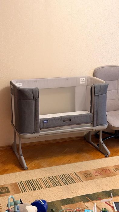 Детская кроватка Chicco