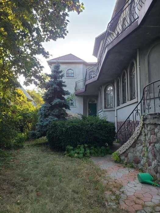 Продам добротний будинок в 100м від моря на селищі Котовського