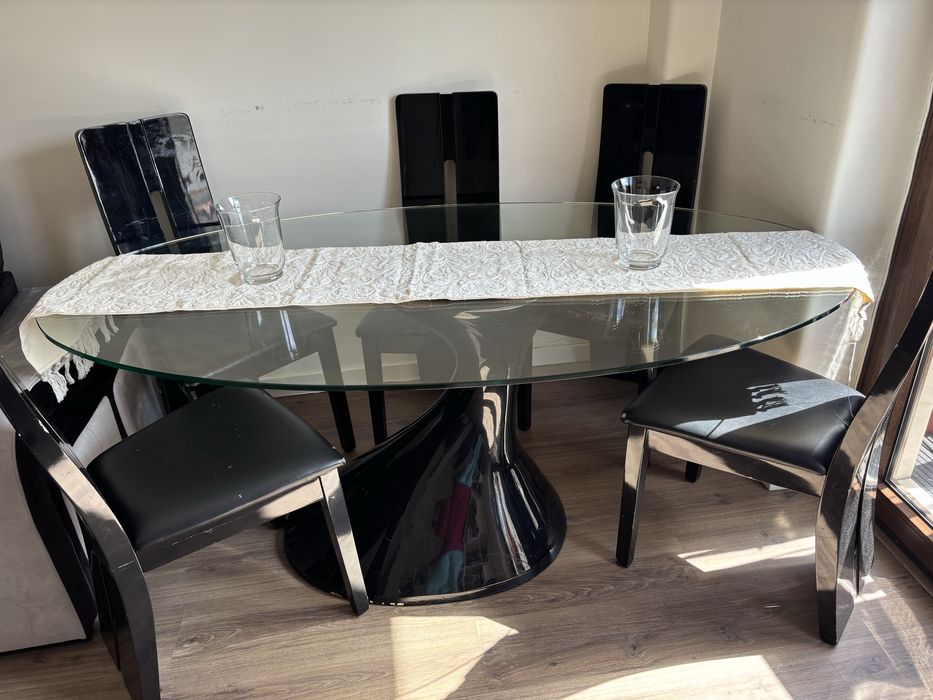 Mesa de sala de jantar com 6 cadeiras