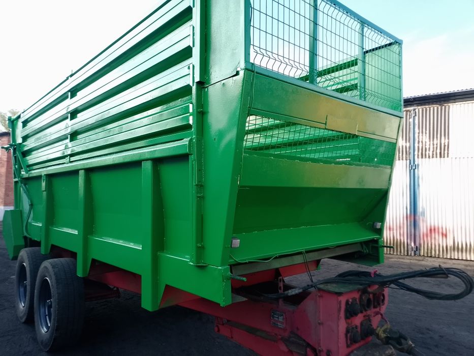 Przyczepa objętościowa rozrzutnik leboulch