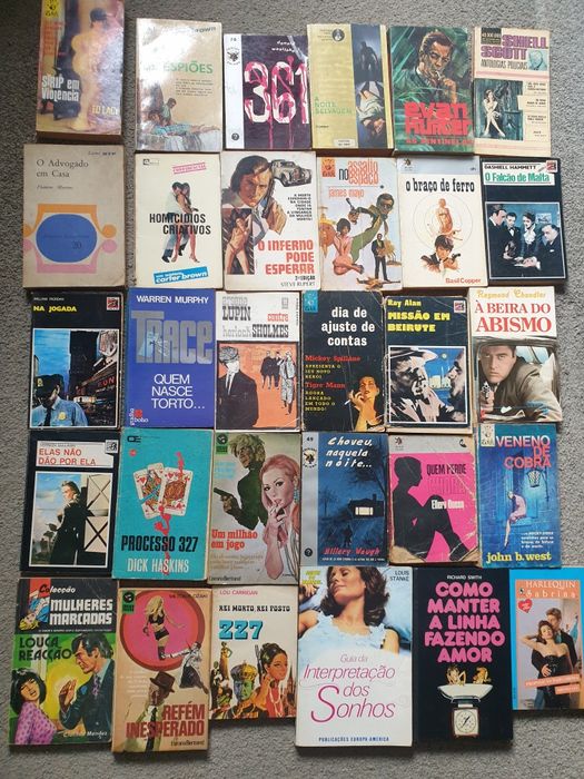 Diversos livros antigos