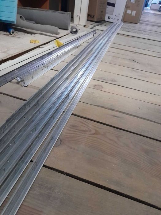 Профіль підвісної стелі armstrong