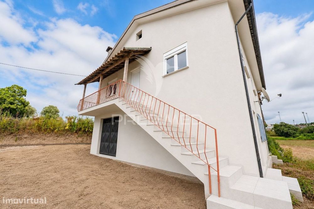 Andar Moradia T3 Renovado | Arrendamento | Ferreiros, Amares