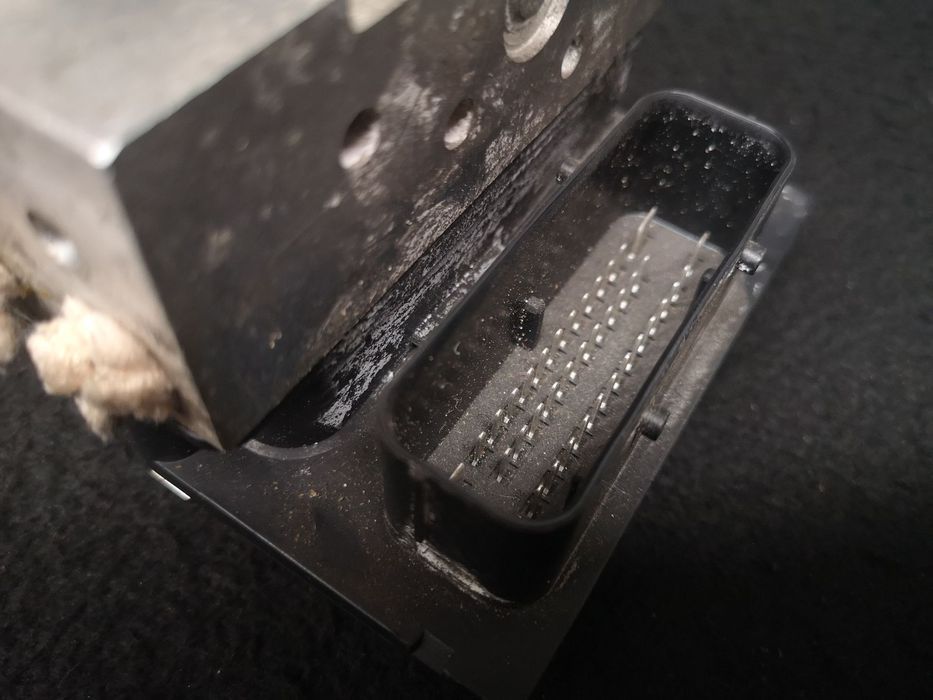 Bomba ABS BMW 5  E60 e61 2003- EPC