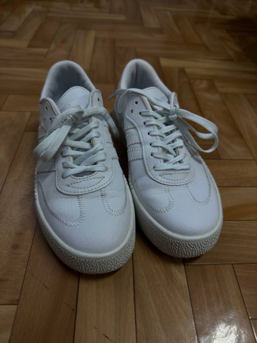 Кросівки Adidas, жіночі ,39 розмір