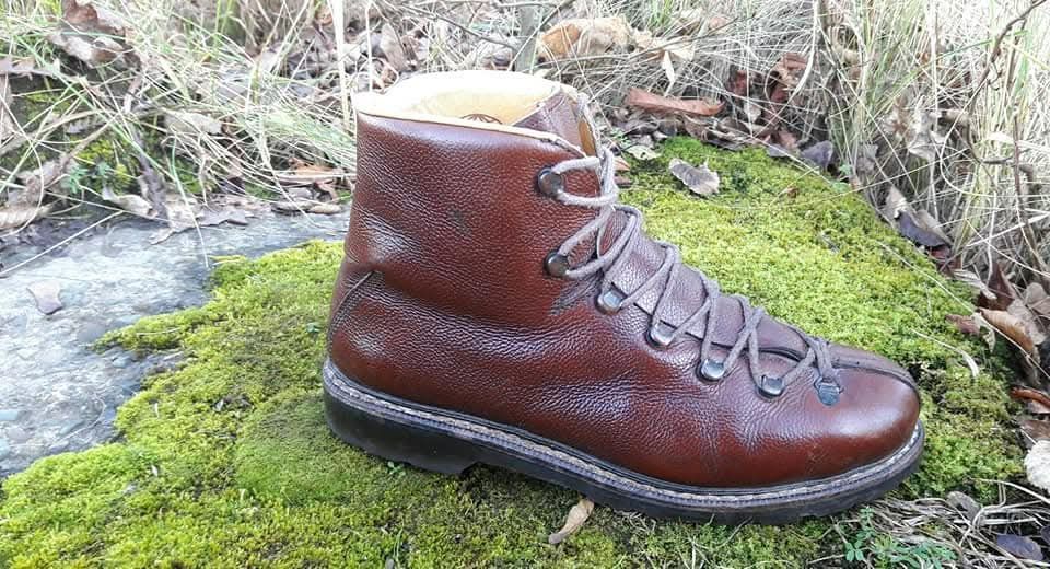 Черевики фірми Bally koflach оригінал

Розмір 40.5-41рр 

Замір по ст