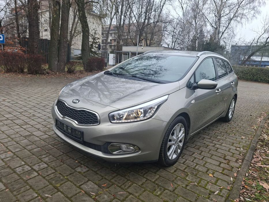 Kia Ceed Kia 1.6 gdi supr stan, carvertical .
