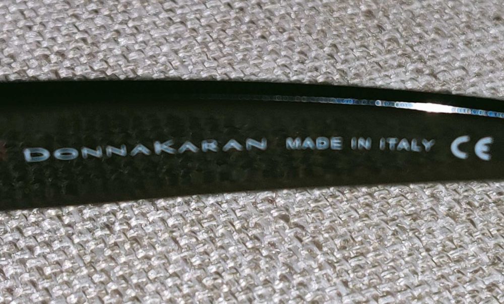 Óculos DKNY Imaculados