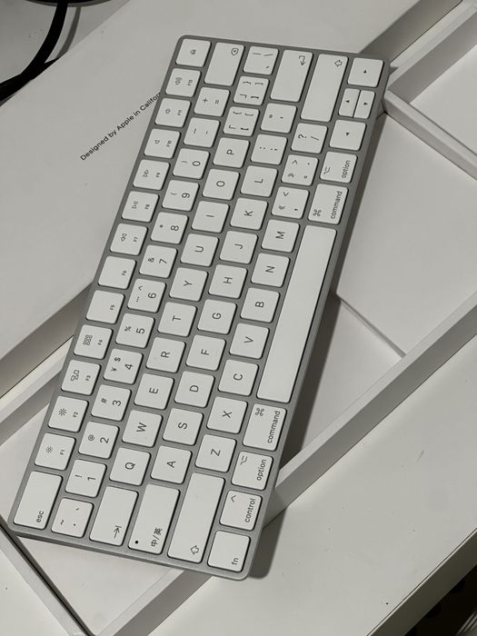 Apple Magic Keyboard 2 (A1644) - Praticamente Novo