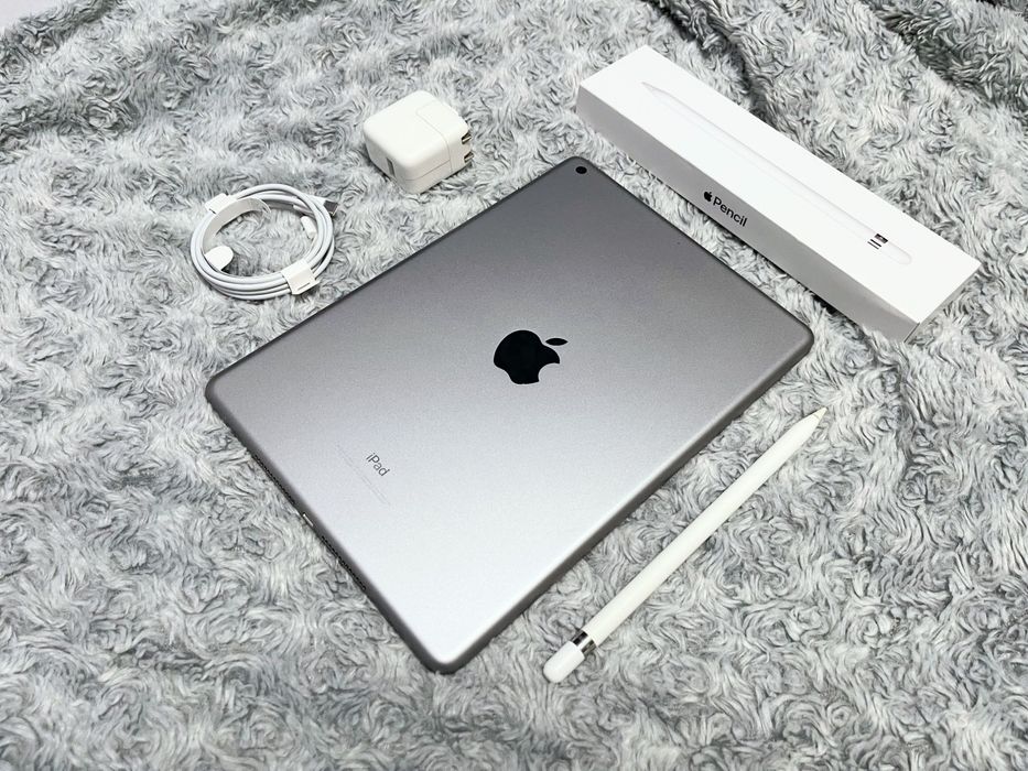 IPad 6 (128 gb) wi-fi, шикарное состояние + стекло! А1822