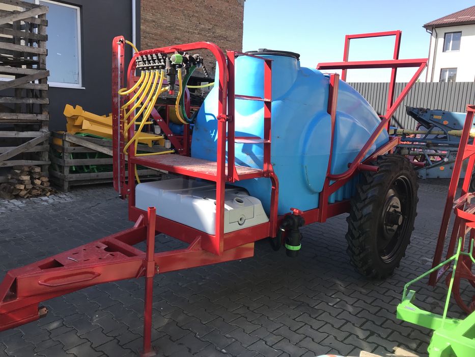 Навісний оприскувач, оприскувач, обприскувач польський