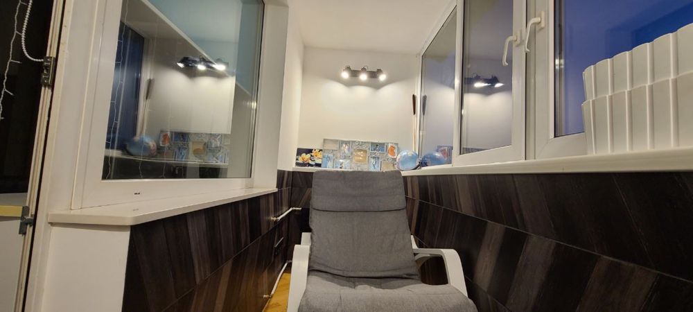 Продам або здам 2 кім кв в само му центрі Меблі заходь та живи
