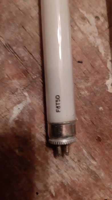 лампи денного світла F6T5D