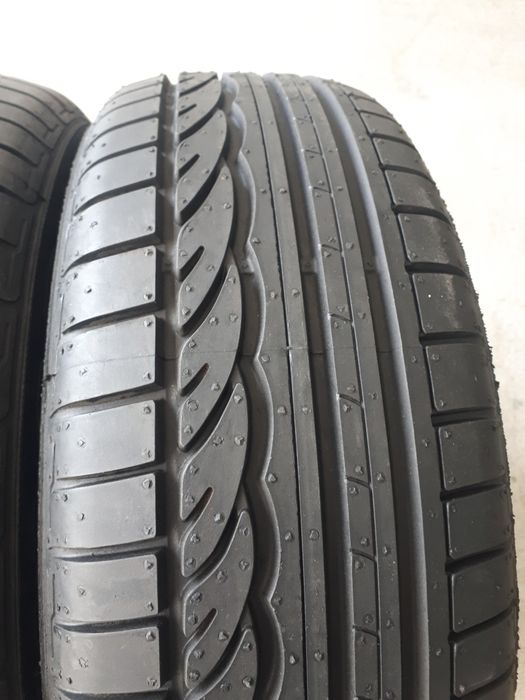 Quatro pneus novos Dunlop 185/60 r15 84H