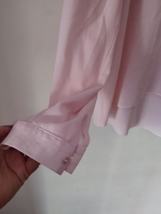 Túnica para sra cor de rosa tecido fino e mais compridinha atrás.