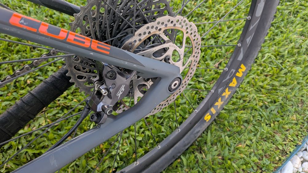 Bicicleta BTT Cube Reaction